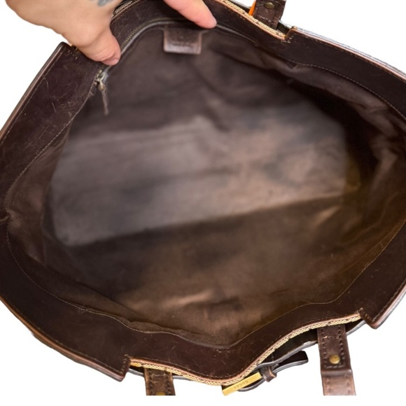 Gucci GG Canvas Tote Bag - Picture 4 of 8